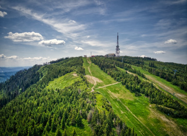 Skrzyczne – kolejka, szlaki czy rower? Którą trasę na najwyższy szczyt Beskidu Śląskiego wybrać?